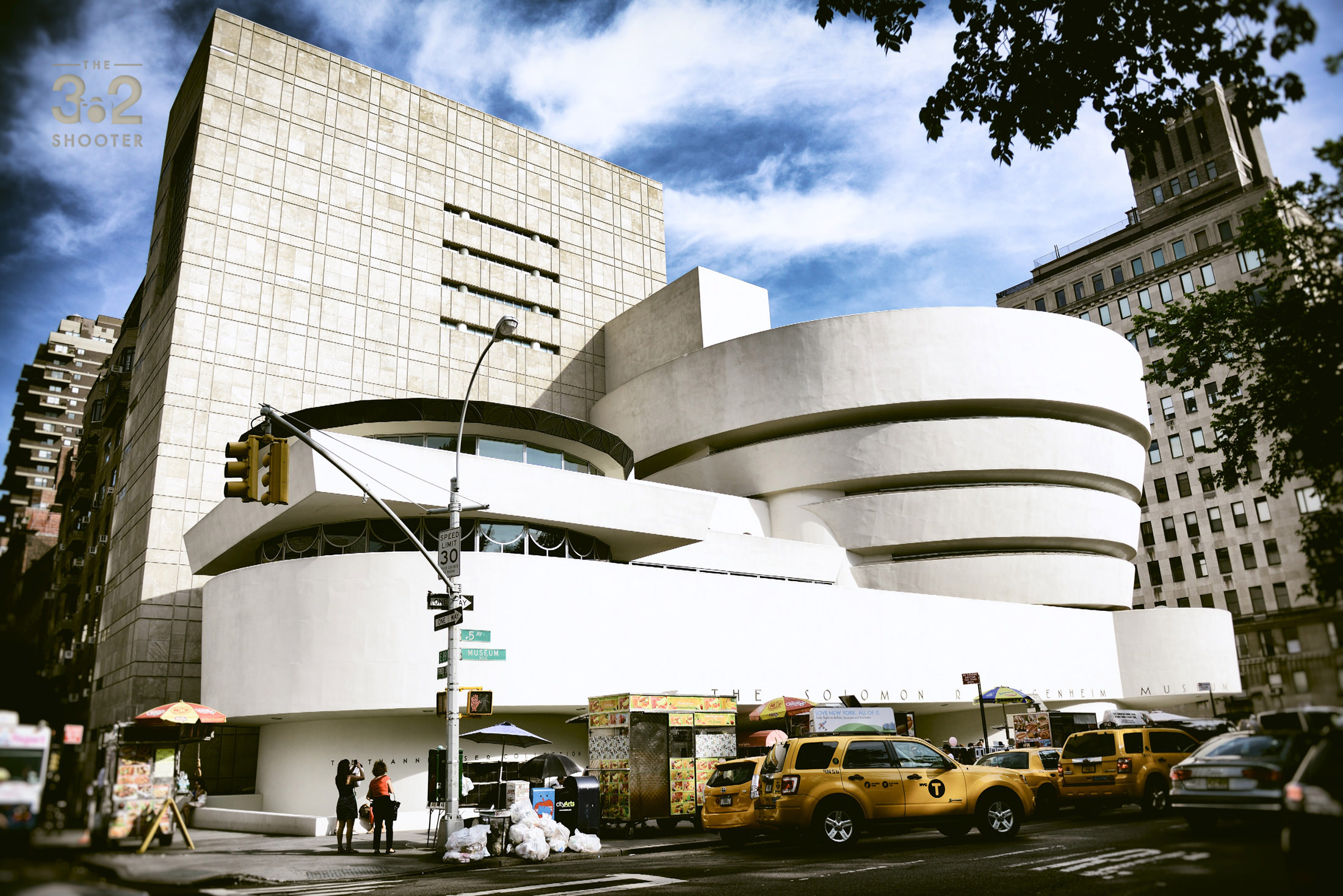 Guggenheim, Tourists and Daily Traffic